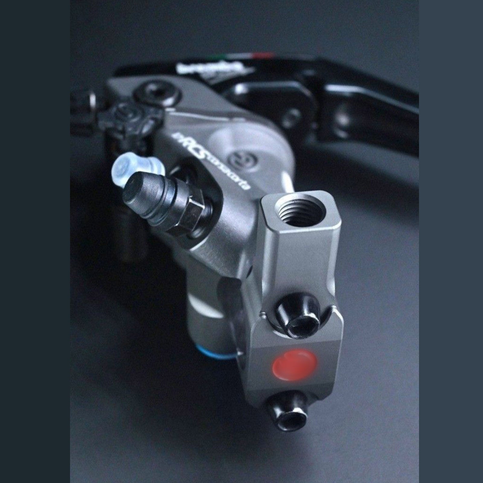 Mirror mount
